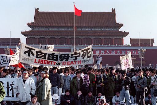 会不会越来越多的人不再记得六四事件，国内什么时候会真正的正视六四事件？#六四 #六四事件 #八九学潮